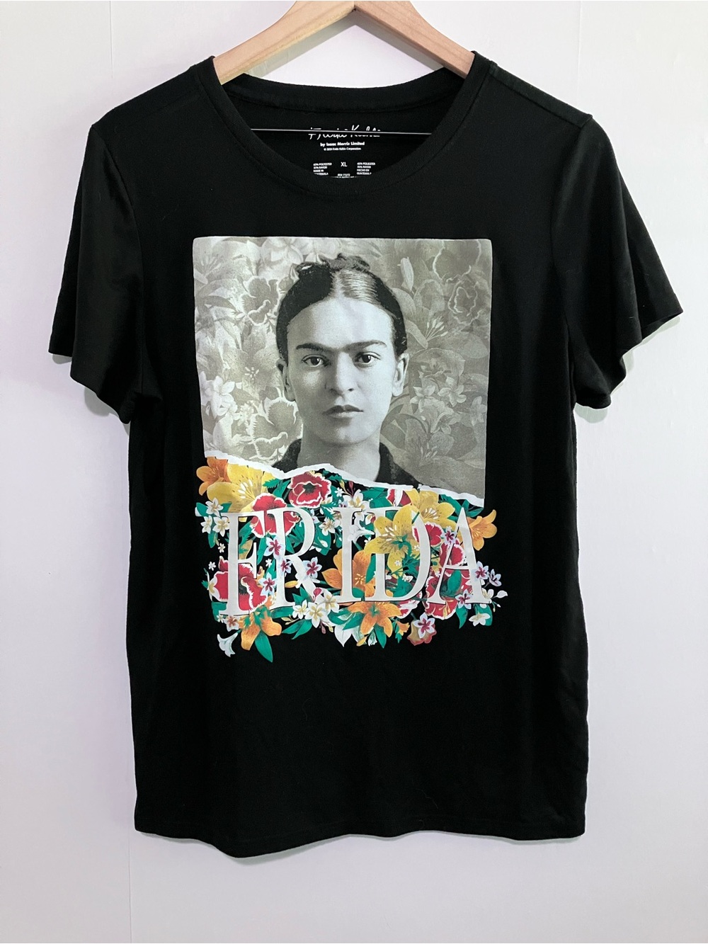 Black Frida Kahlo Tee Shirt Size XL